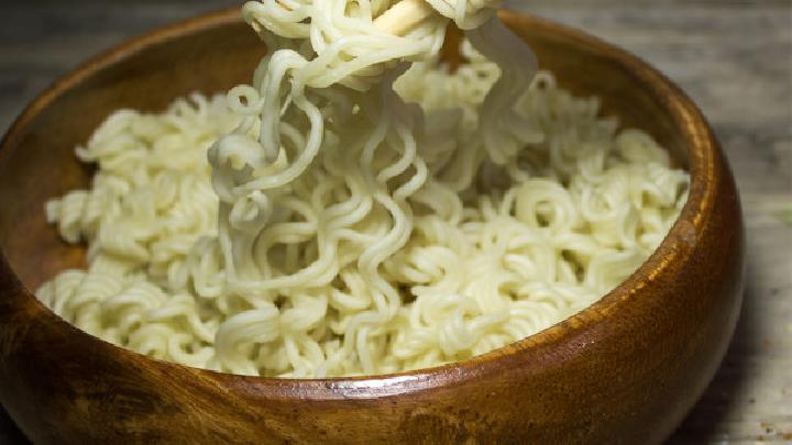 春夏秋冬養(yǎng)生知識口訣_春夏秋冬養(yǎng)生的日常保健方法_春夏秋冬養(yǎng)生方法