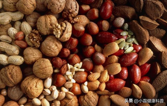 養(yǎng)生吃什么堅(jiān)果好_吃堅(jiān)果養(yǎng)生嗎_養(yǎng)生堅(jiān)果吃好還是吃好